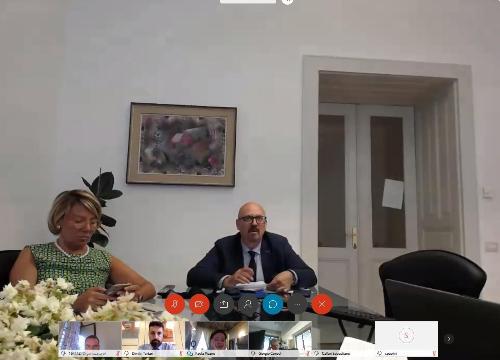 L'assessore regionale ai Sistemi informativi Sebastiano Callari in videoconferenza con Roma